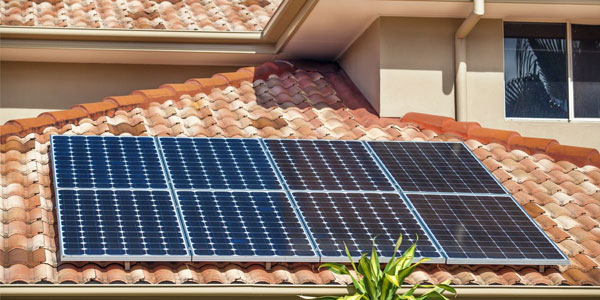 Installation de panneaux solaires photovoltaïques pour l'autoconsommation